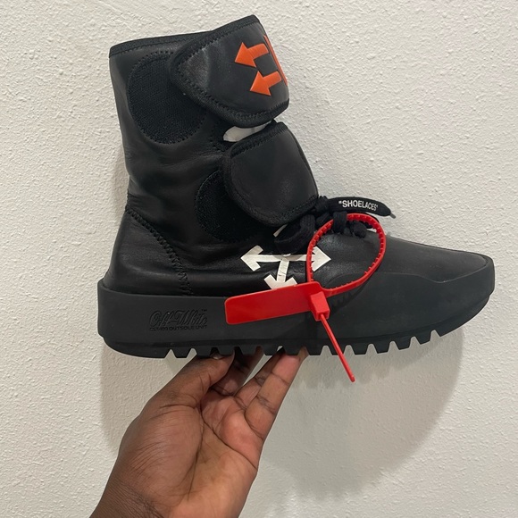Off-White Moto wrapped sneaker - Picture 9 of 11